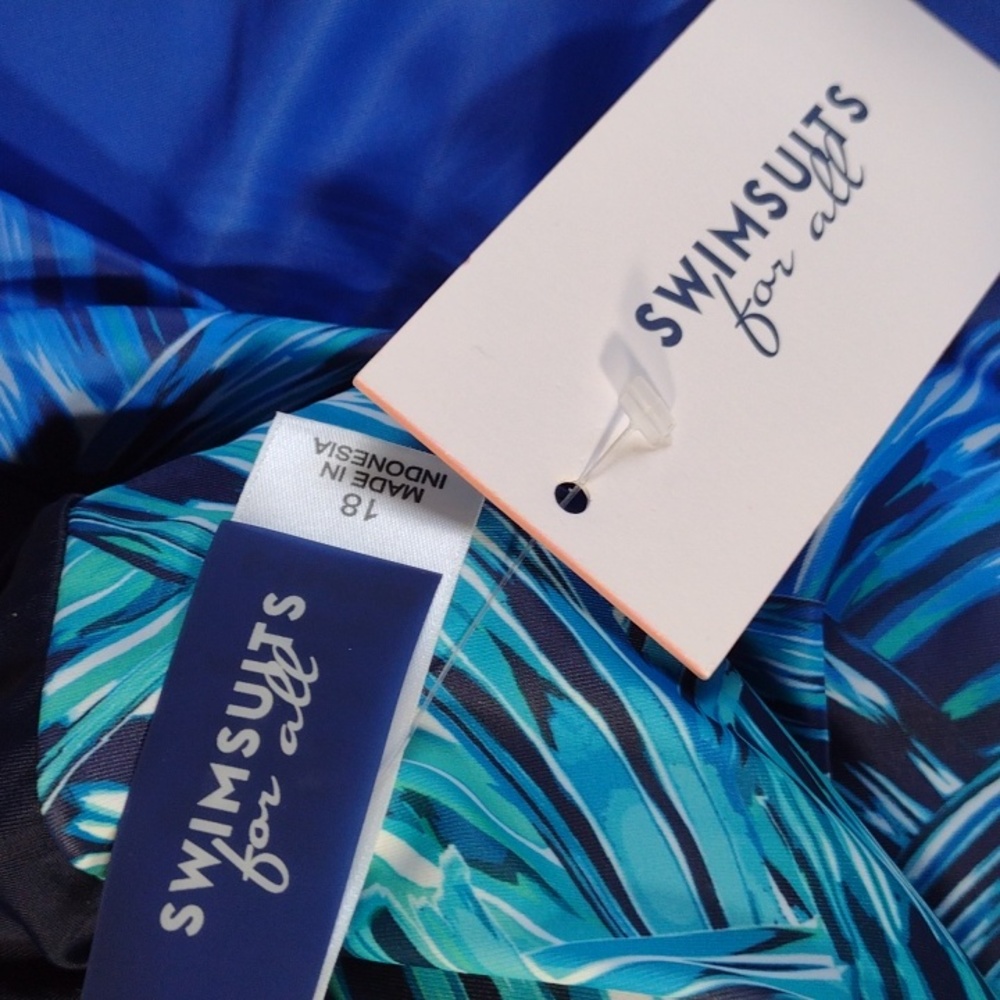 NWT Swimsuits for All one-piece swimsuit 18 - Picture 4 of 8